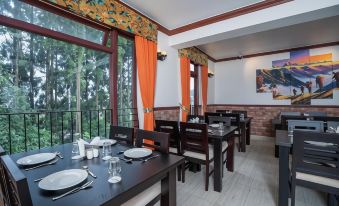 Summit Sherpa Mountain Hotel & Spa