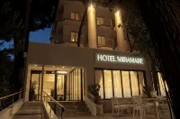 Hotel Miramare - Spa & Suites - Free Breakfast & Brunch Until 13-00 Các khách sạn gần Bagno Franco 220-221