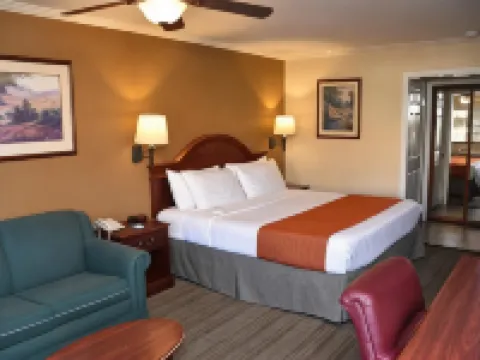 Dynasty Suites Redlands Hotels in Redlands