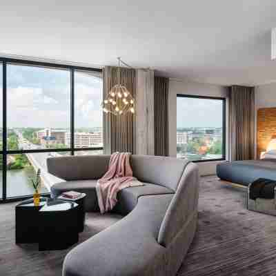 The Line Austin Rooms