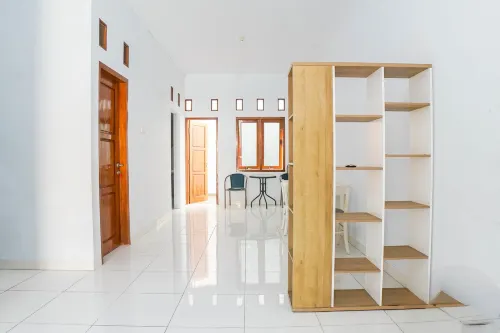 Anggrek Guest House Cirebon - Bintang 2
