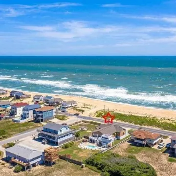 Pet Friendly, Ocean Views, Pool & Hot Tub!