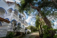 Velendzas Holidays - 3-Star