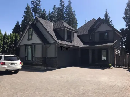 Vancouver Austin Guesthouse