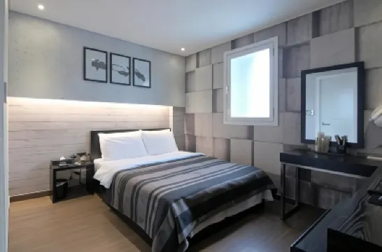 Zum Motel Hotels near Garak Market