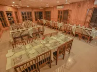 Hotel Wildlife Camp Hotels in Sauraha