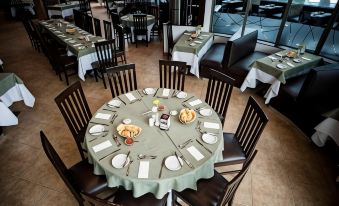 Suites Camino Real
