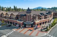 Riverstone Village— Floor Corner Condo, Relax and Enjoy the Peaceful Sounds of Nature! Hoteles en Coeur d'Alene