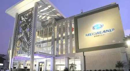 Megaland Hotel Solo