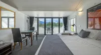 The Waterfront Hotels in Queenstown