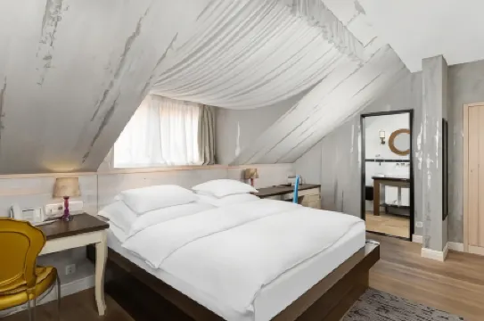 Maison Bistro & Hotel