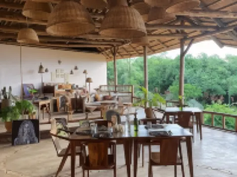 Kikonko Lodge Hotels in Bugahya