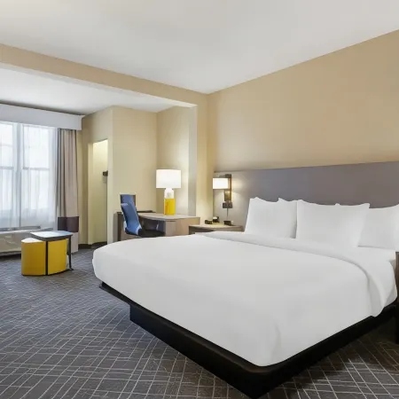 Comfort Suites Hanes Mall