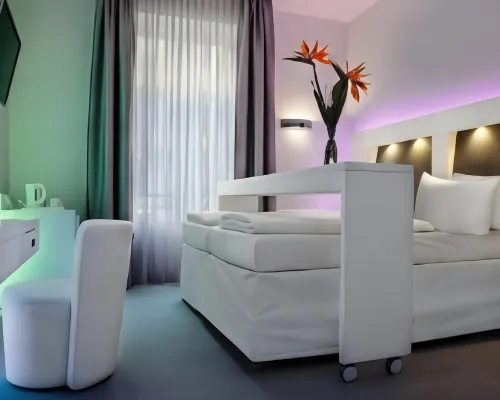 Grand Hotel Downtown Hotels near Commerzbank