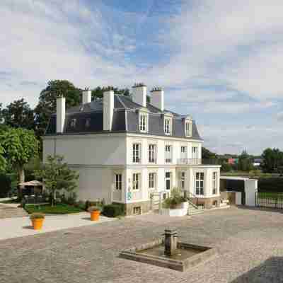 Novotel Paris Saclay Hotel Exterior