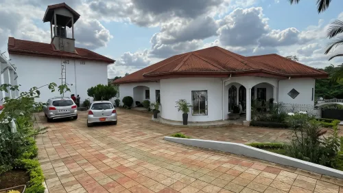 Peace Guest House - Homestays