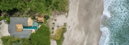 Casa Milya -- Luxury Villa on the Beach! 4 Master Suites and Infinity Pool