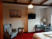 Hotel Restauracja Jaś Wędrowniczek Hotels in Kombornia