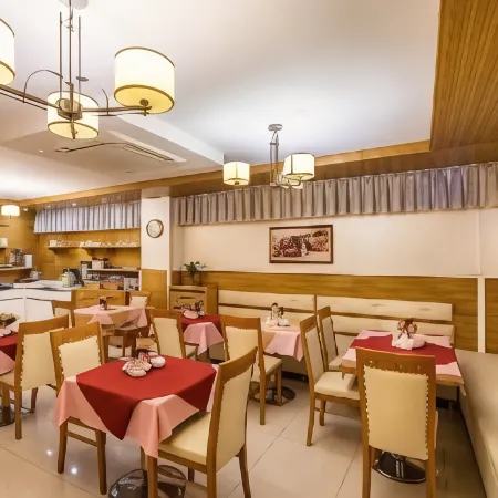My Rose Hotel Отели рядом с достопримечательностью «Кягытхане»