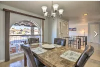 Beautiful 4 bedroom 2 bathroom with pool Hotels in Glendale