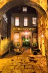 Judges Court Hotels near York Guildhall