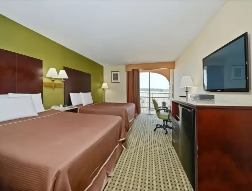 Howard Johnson by Wyndham Clifton NJ Hotels in Lyndhurst