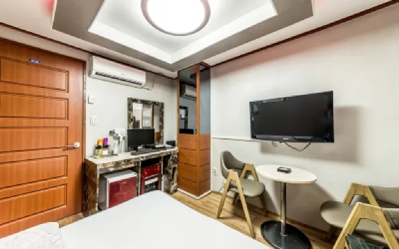 Seodaemun Thema Hotels near بوابة الاستقلال