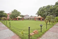 Cambay Sapphire, Gandhinagar