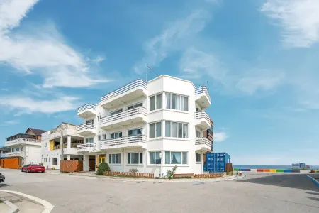 Goseong (Sokcho) Jonathan Pension