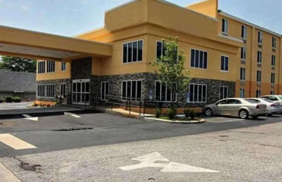 格林維爾近市中心凱藝套房酒店