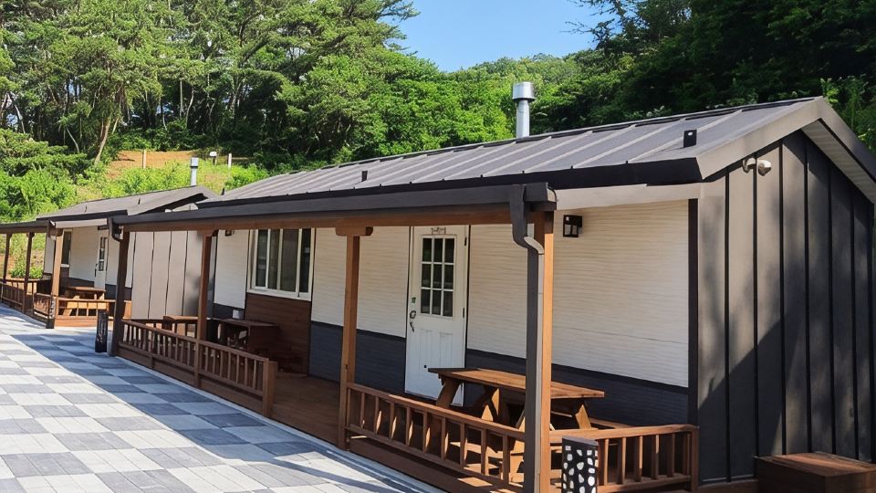 Yeongwol Taehwasan Village Experience Pension