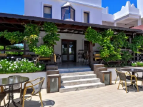 Hotel Atrium โรงแรมในโบดรุม