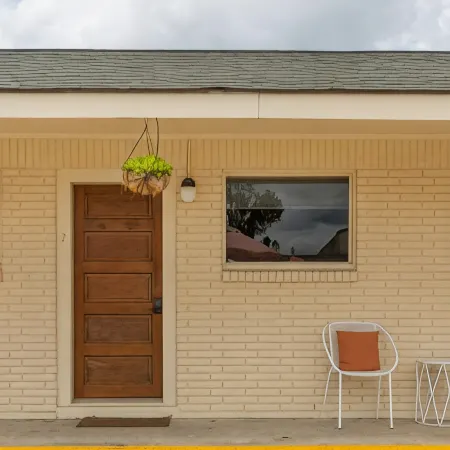 Driftwood Motel