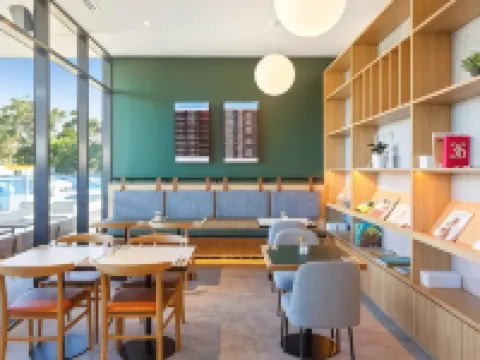 Mantra on Sydney Airport Hotels in Mascot