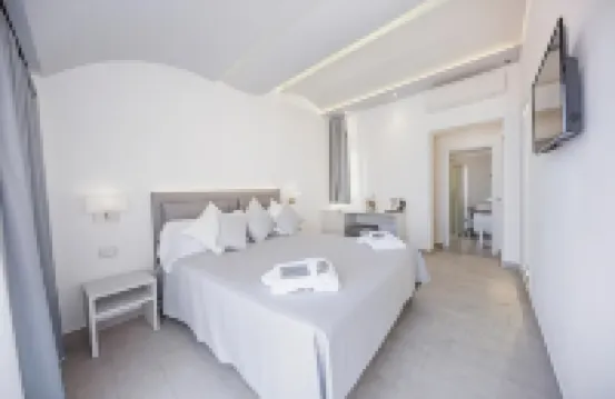 Ossuna Bay Hotel Boutique