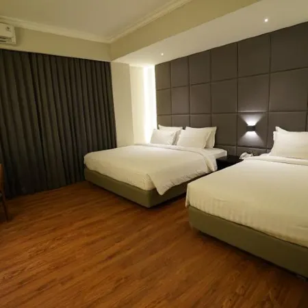 De Lobby Suite Hotel