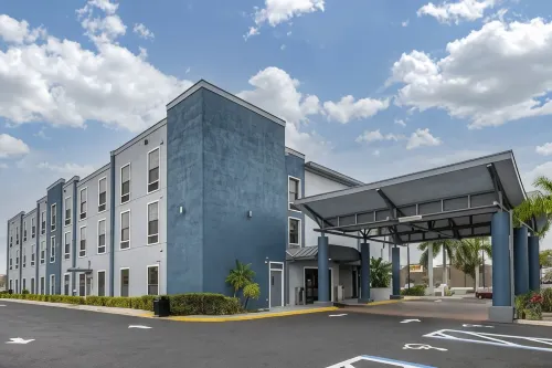 Best Western Plus Bradenton Gateway Hotel