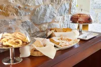 Petritis Guesthouse - parking