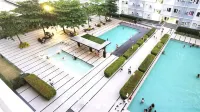 RC Staycation (Trees Residences, Fairview, Quezon City) - 수영장
