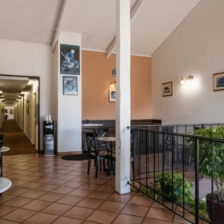 Granada Inn Отели рядом с достопримечательностью «Сантана Роу»
