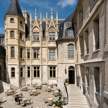 Hotel de Bourgtheroulde, Autograph Collection