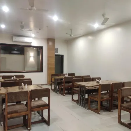 Hotel Shree Shyam International