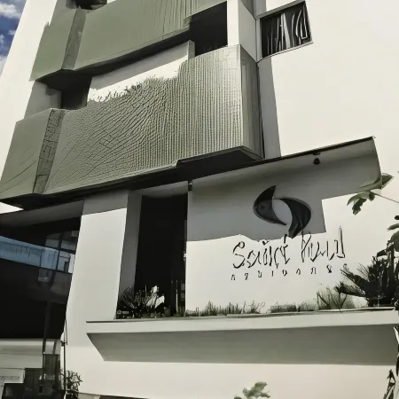 Flat Saint Paul Residence