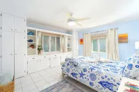 Relaxing Marathon Keys Home, Bikes & Beach Gear Included Near Sombrero Beach