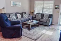 3-bedroom, 2-bathroom beach getaway Tranquil Waves, Jekyll Island - 4-Star