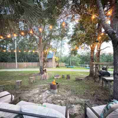 Disc golf, kayaks, or fish on private Cabin! Near stores, casinos, beaches! Hotel Exterior