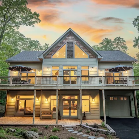 Spacious and Updated Home in Wintergreen