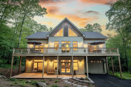 Spacious and Updated Home in Wintergreen - piscine