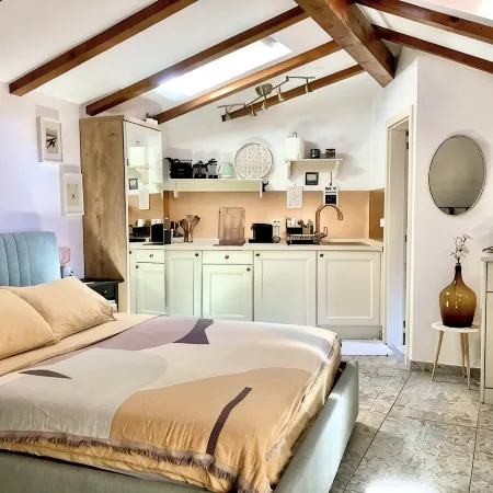 Tipitapi - Dreamy Studio in the heart of Rovinj's old town, steps from the sea