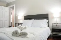 Cozy Retreat Near Airport & Downtown